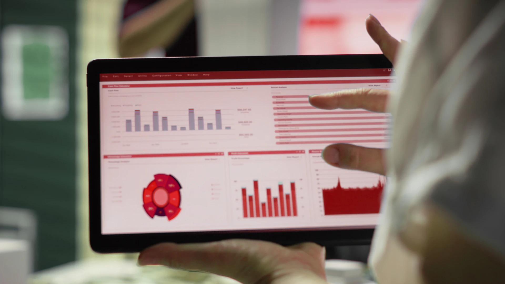 Live BI dashboard for transparency & monitoring